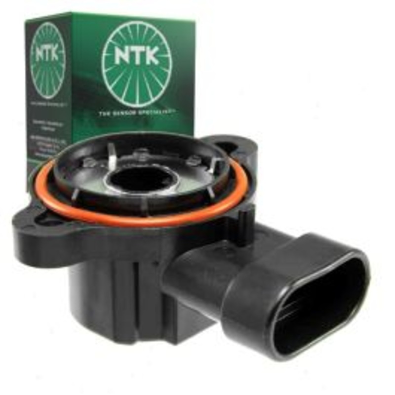 NTK Throttle Position Sensor for 2000-2002 Saturn SC2 1.9L L4